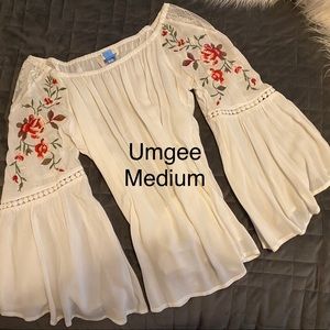 Umgee bell sleeve dress shirt 🔔